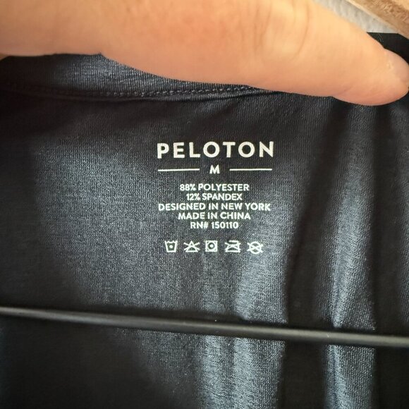 Women's M Peloton Black Together We Go Far Logo Graphic Tank Cycling Spinning - Picture 6 of 6